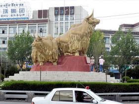 Standbeeld van yaks in Lhasa